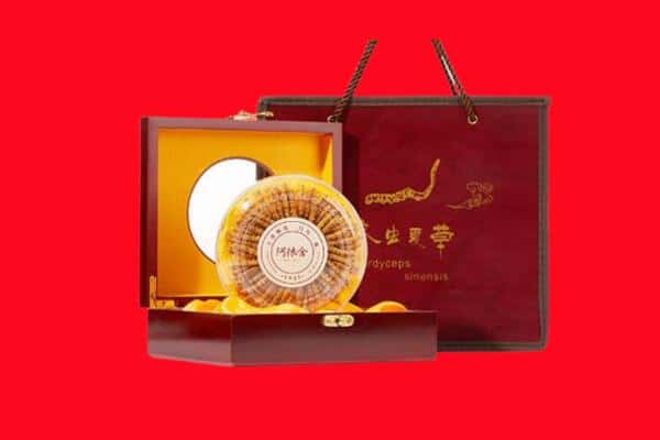 西双版纳州勐海回收冬虫夏草